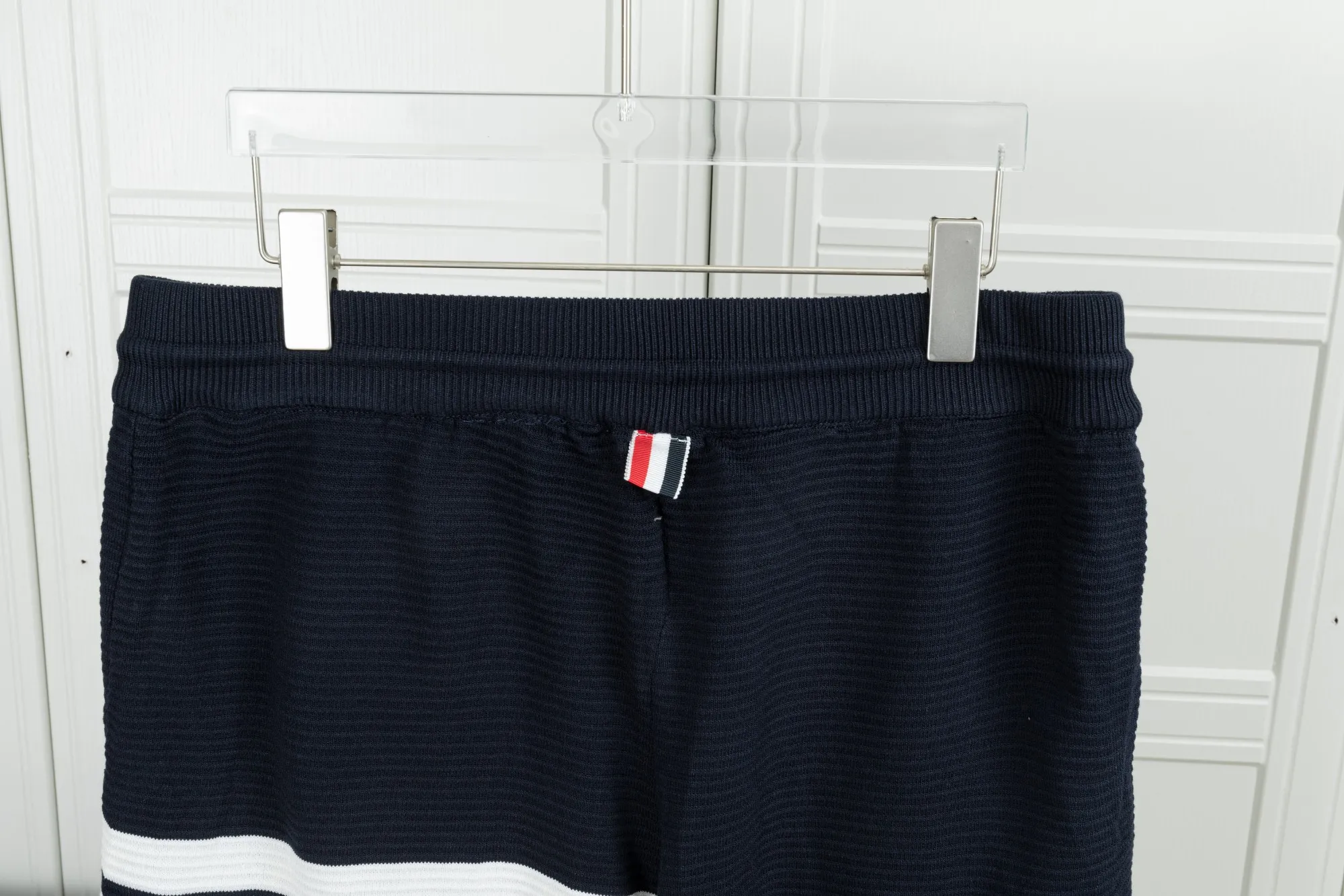 𝑻𝒉𝒐𝒎 𝑩𝒓𝒐𝒘𝒏𝒆 Classic 𝑻𝒉𝒐𝒎 𝑩𝒓𝒐𝒘𝒏𝒆 . Classic ， ， ， Same Style Same Style TB + + ：Gray Navy Blue ：1/2/3/4